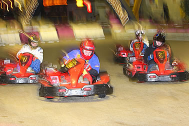 Rallyecracks auf der Kartbahn