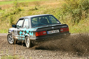 Rallye-Racing auf dem Vulkan