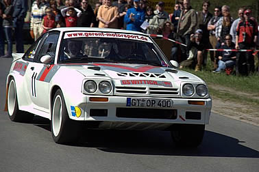Manta 400 gewinnt Stormarn-Rallye