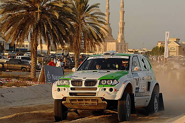 Nasser Al-Attiyah erkämpft Führung