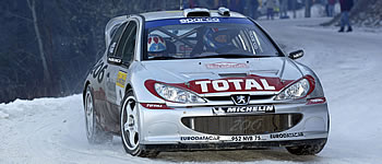 Shakedown: Radström und Burns mit Problemen.