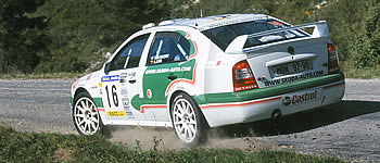 Skoda bereit für erste Schotter-Rallye.