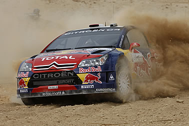Loeb übernimmt Führung