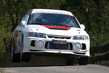 Färber gewinnt Löwen-Rallye