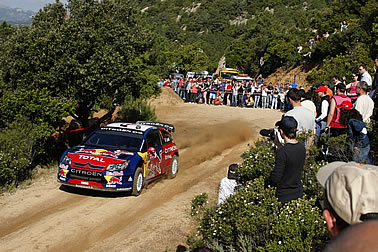 Loeb gewinnt erste Etappe