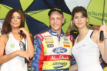 Hirvonen in Schwierigkeiten