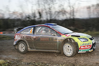 Latvala erobert Führung