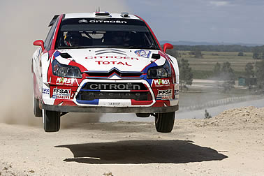 Ogier gewinnt den Auftakt