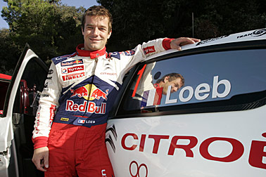 Loeb unterschreibt Vertrag