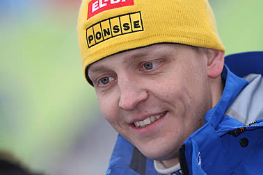 Hirvonen kann Führung ausbauen