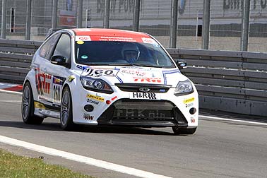 Latvala sammelt Asphalt-Erfahrung