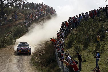 Ogier geht in Führung