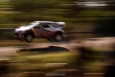 Ogier übernimmt Führung