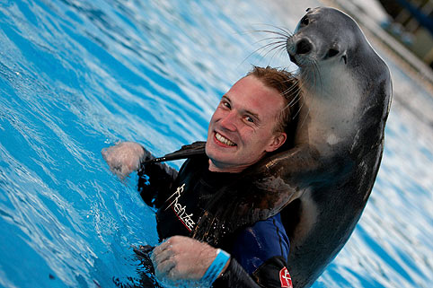 Latvala im Shakedown vorn