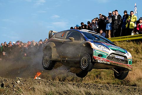 Latvala führt Ford zum Dreifachsieg
