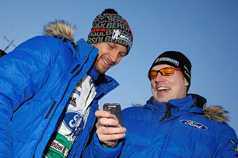 Latvala führt, Solberg lauert