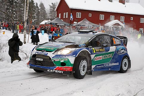 Latvala behauptet sich vorn
