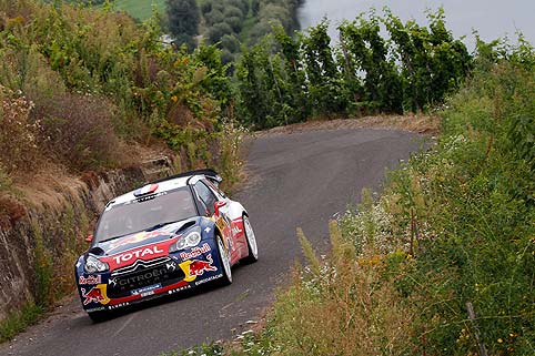 Loeb auf dem Weg zum Sieg