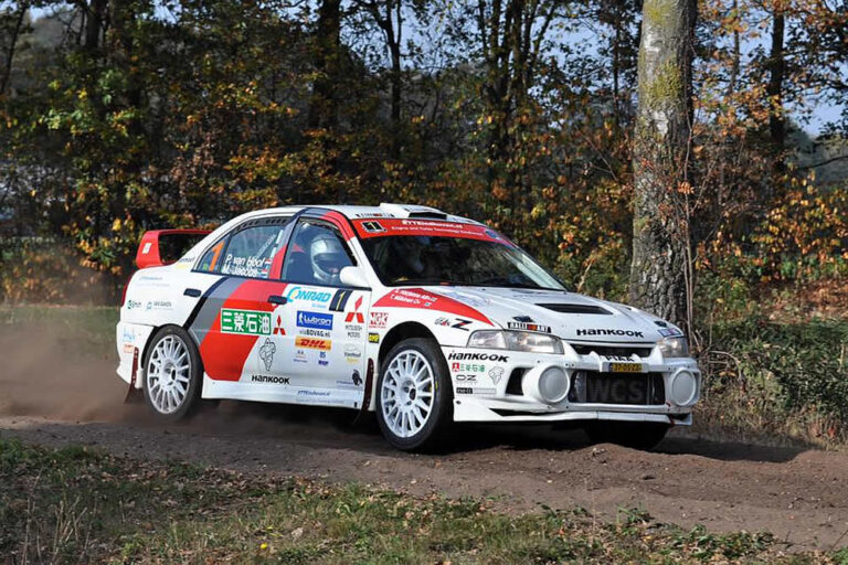 Piet van Hoof im Evo IV vorn