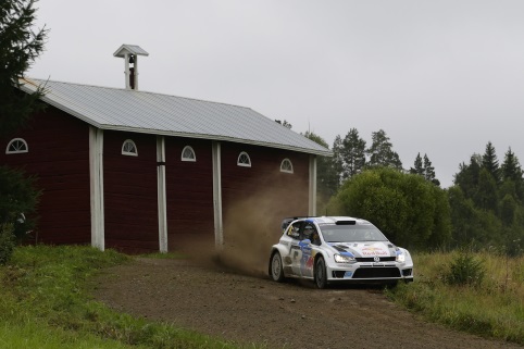 Ogier erneut in Führung