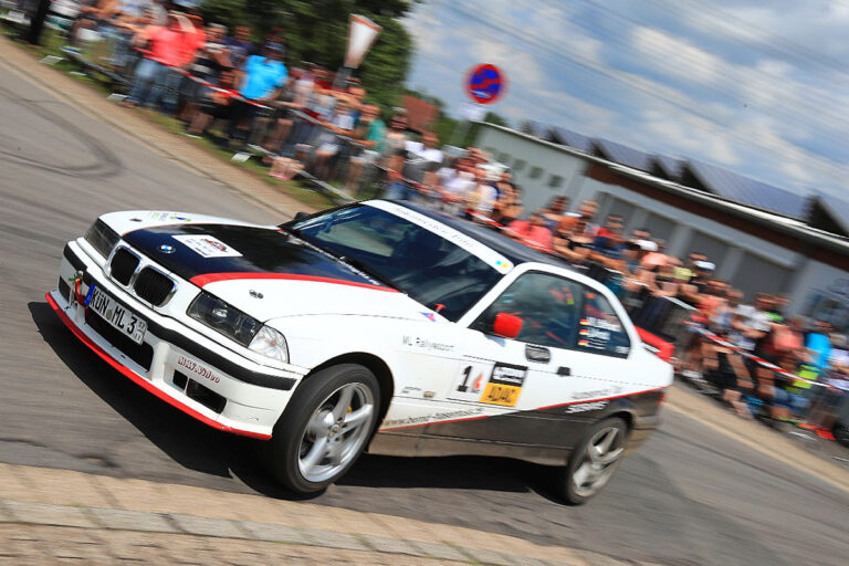 Löffelhardt besiegt im BMW die Evo-Armada