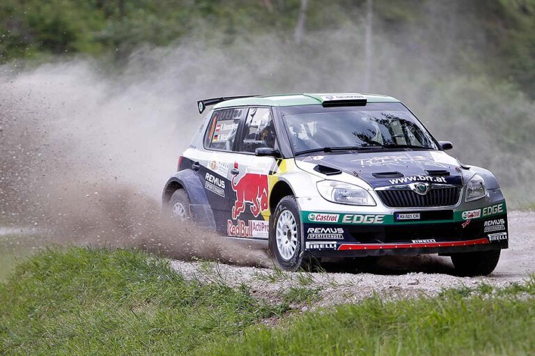 Baumschlager: S2000-Laden brummt