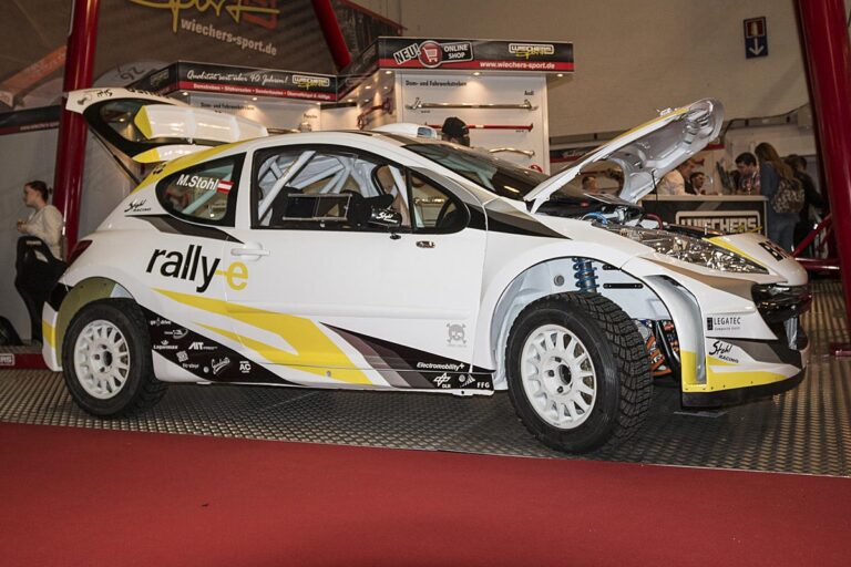 Stohl zeigt erstmals Elektro-Rallyeauto