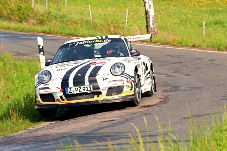 Ruben Zeltner greift nach Doppelführung