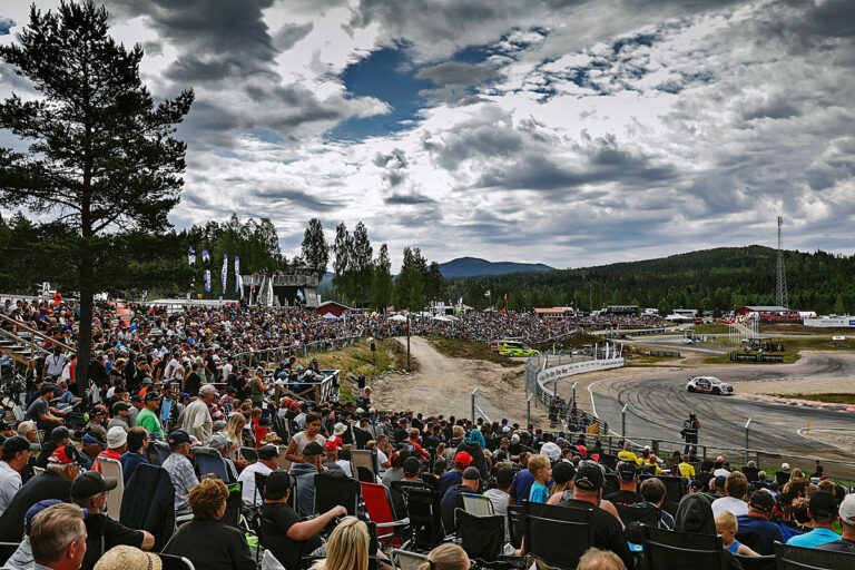 150 Einwohner und 40.000 Fans