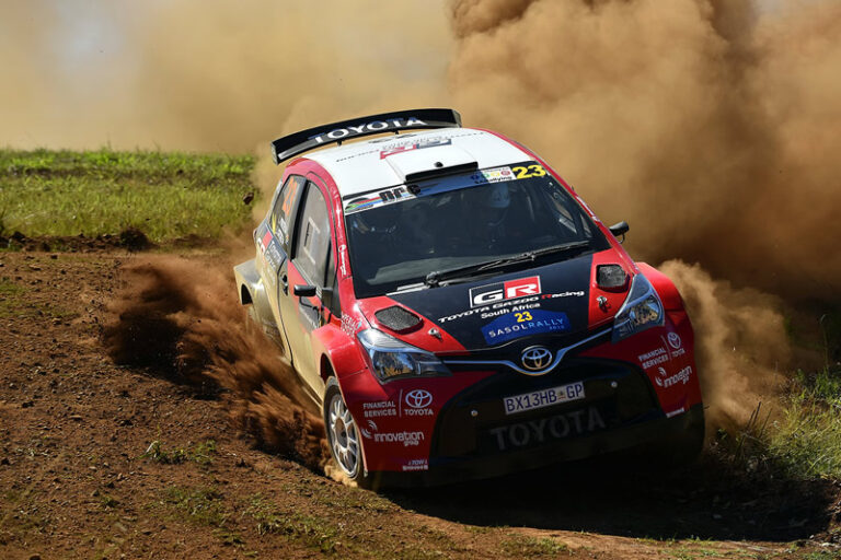 Toyota vorn, Titel für Poulter