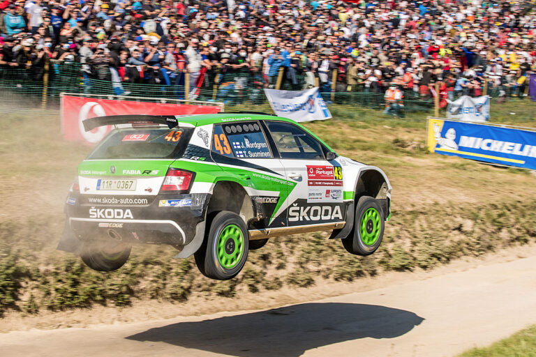 Rallye Portugal: ŠKODA Fahrer Pontus Tidemand landet Hattrick-Sieg