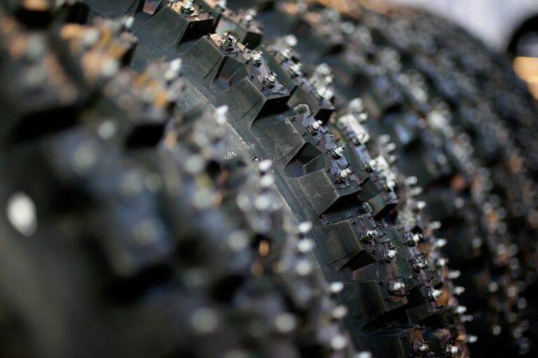 1.536 Nägel in den Reifen – und einer im Kopf