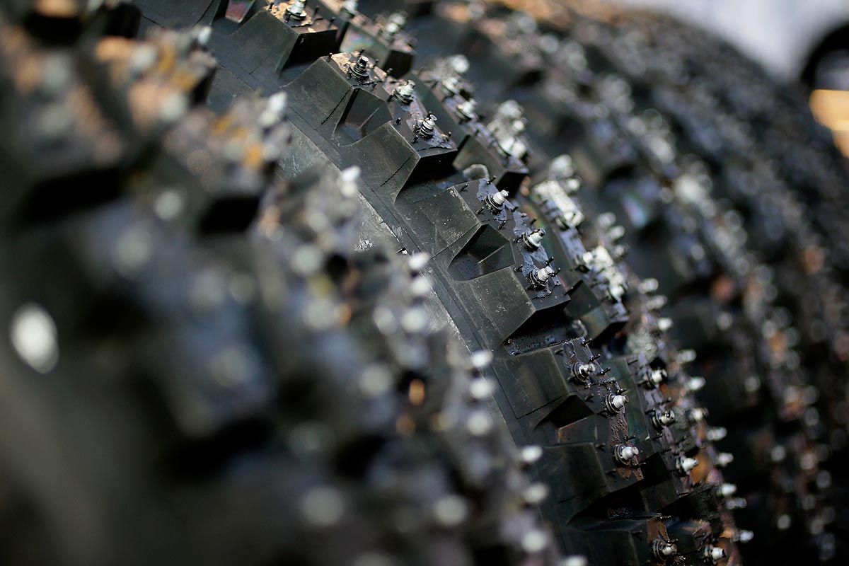 1.536 Nägel in den Reifen – und einer im Kopf