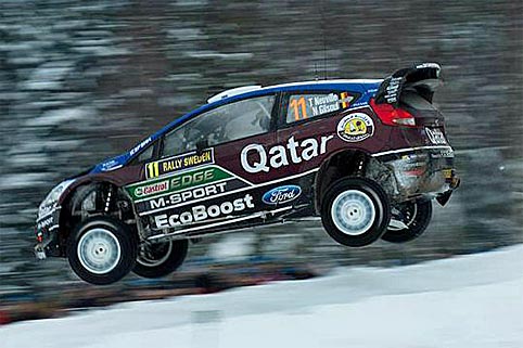 Neuville springt am weitesten