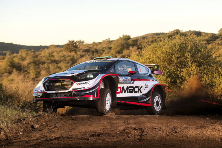 Rallye Argentinien nach WP15: Evans knapp in Führung