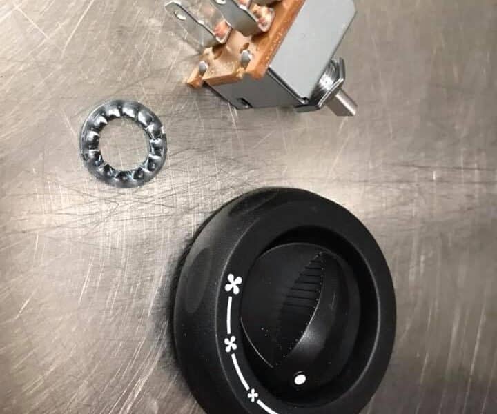 Rennsportheizung 600W - Wärmetauscher mit 12V Gebläse und ZUBEHÖR