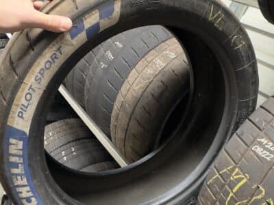 Michelin M20 & 21 In 235/40R18