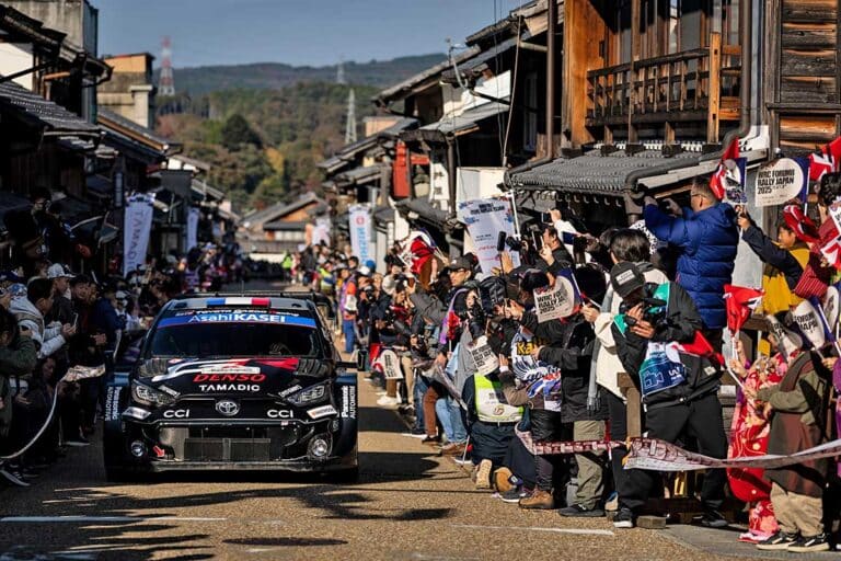 Rallye Japan: Katsuta crasht – Neuville mit technischem Ausfall