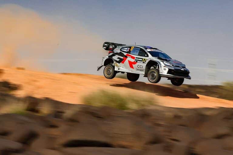 Titel für Ogier – Neuville gewinnt Rallye Saudi-Arabien