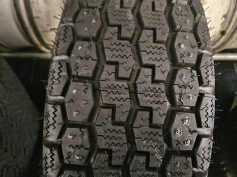 Michelin NA00 Spike Reifen 205/45R17