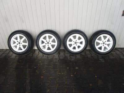 Spike Reifen 195/55-16 6,5J x 16