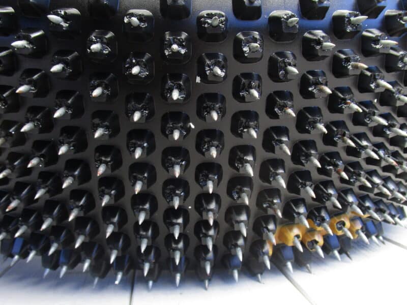 Spike Reifen 195/55-16 6,5J x 16