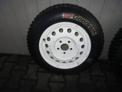 Spike Reifen BF Goodrich 145/90 R15