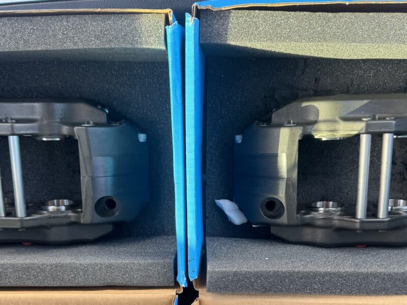 Alcon Bremssättel NEU Fiesta/208 Rally4