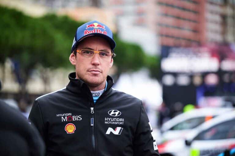 Neuville: „Dann melden sich eher zweitklassige Leute“