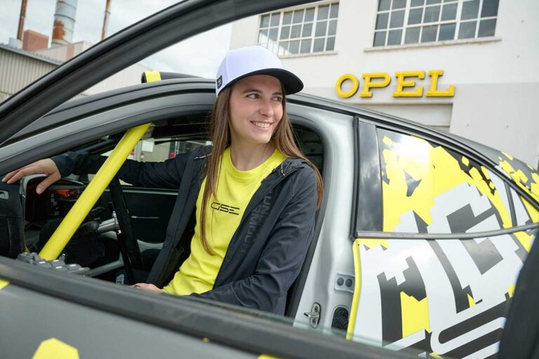 Schönborn mit Heindrichs und Schulz im Werks-Opel