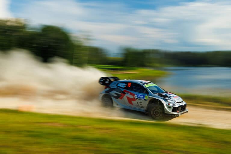 Das ist das neue kompakte Format der Rallye Estland