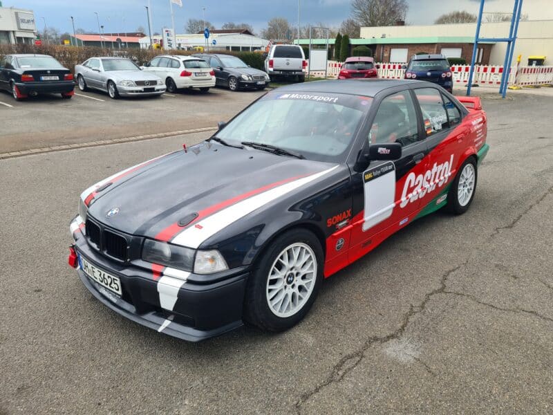 BMW 325i