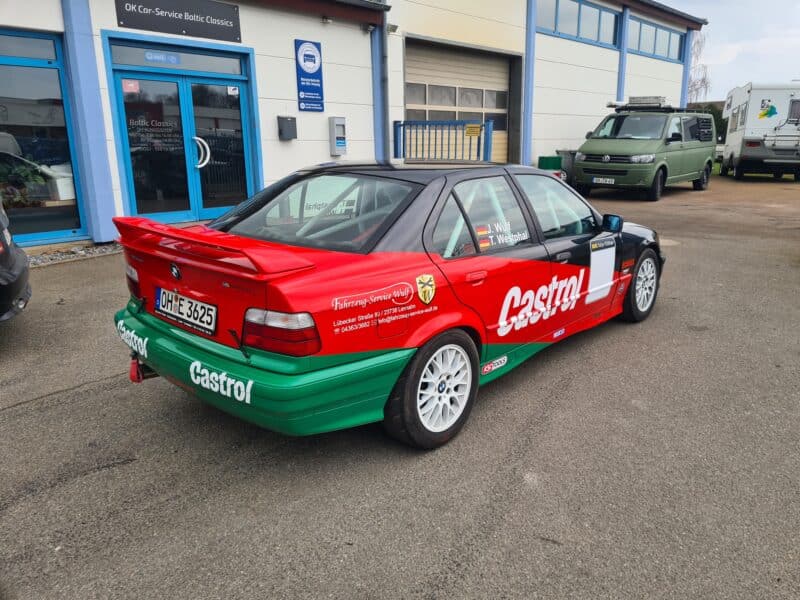 BMW 325i