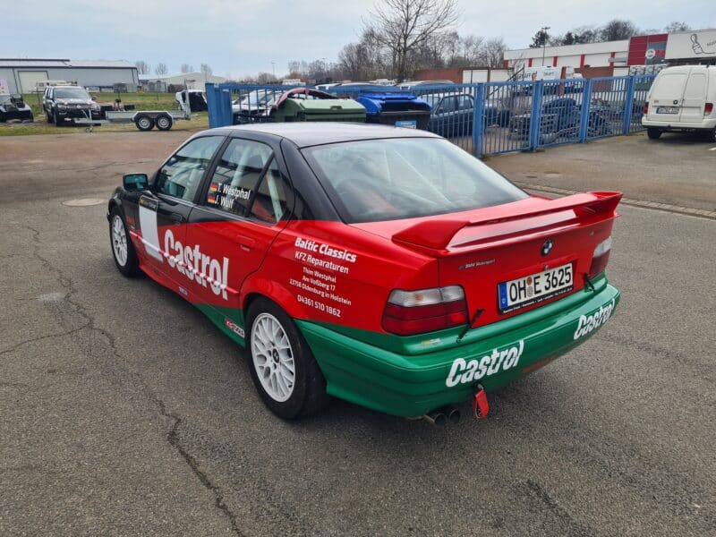 BMW 325i